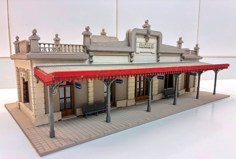 ESTACION PLOMER: NOVEDAD DE MINIATURE WORLD