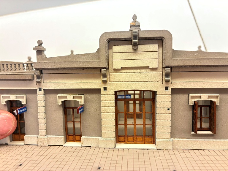 ESTACION PLOMER: NOVEDAD DE MINIATURE WORLD