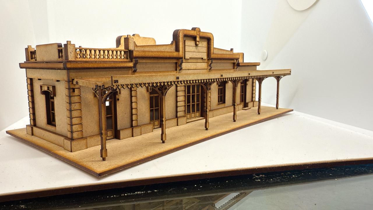 ESTACION PLOMER: NOVEDAD DE MINIATURE WORLD